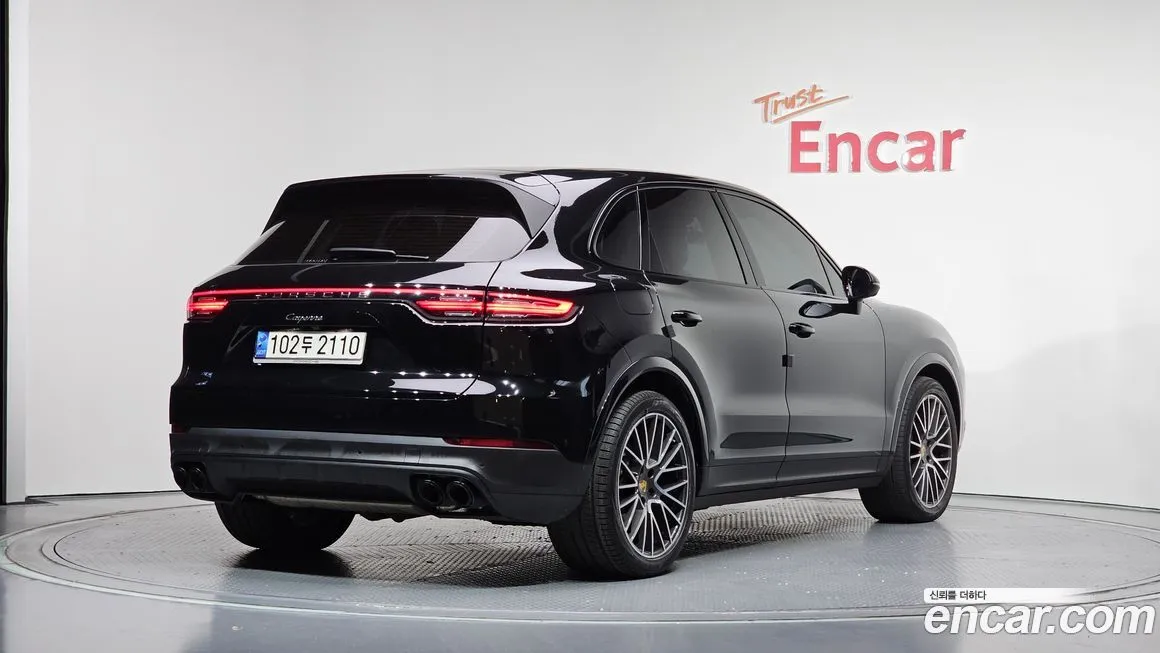 Porsche Cayenne — фото 2