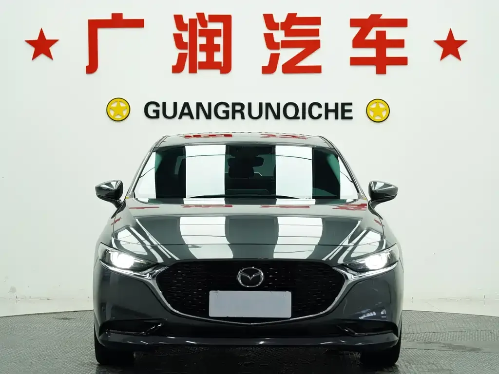 Mazda 3 Axela 2022 из CN, фото 2