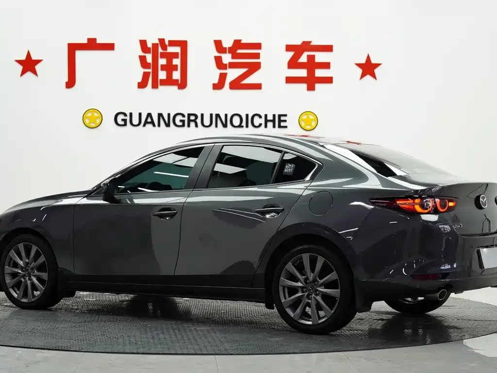 Mazda 3 Axela 2022 из CN, фото 3