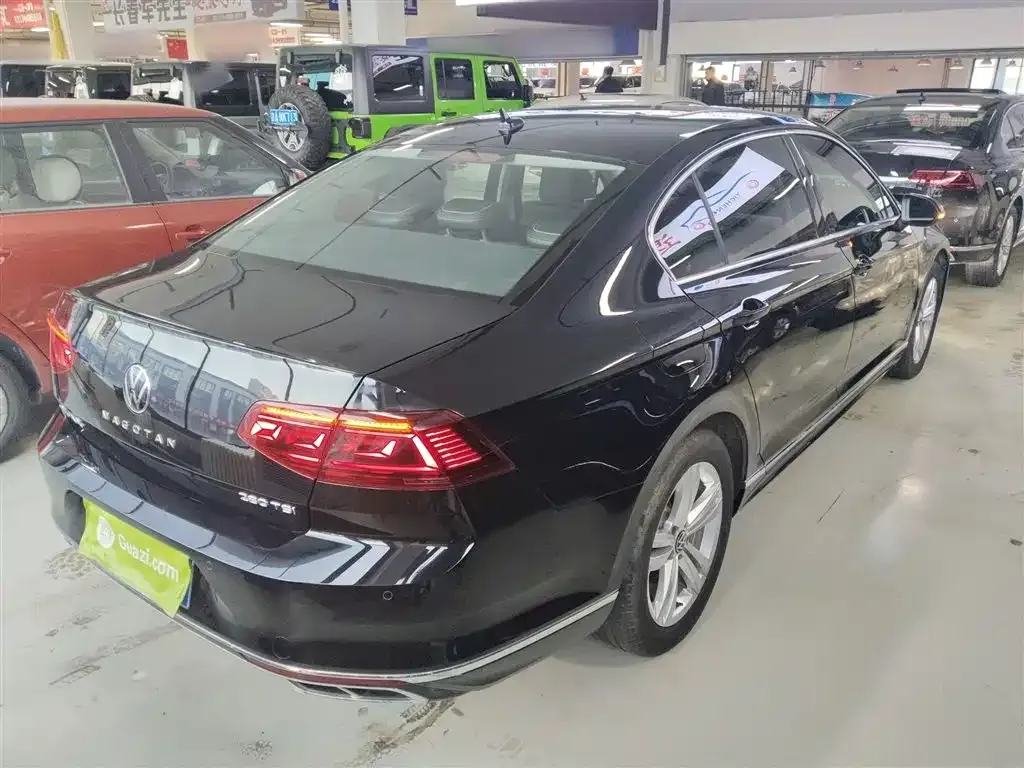 Volkswagen Magotan 2024 из CN, фото 7