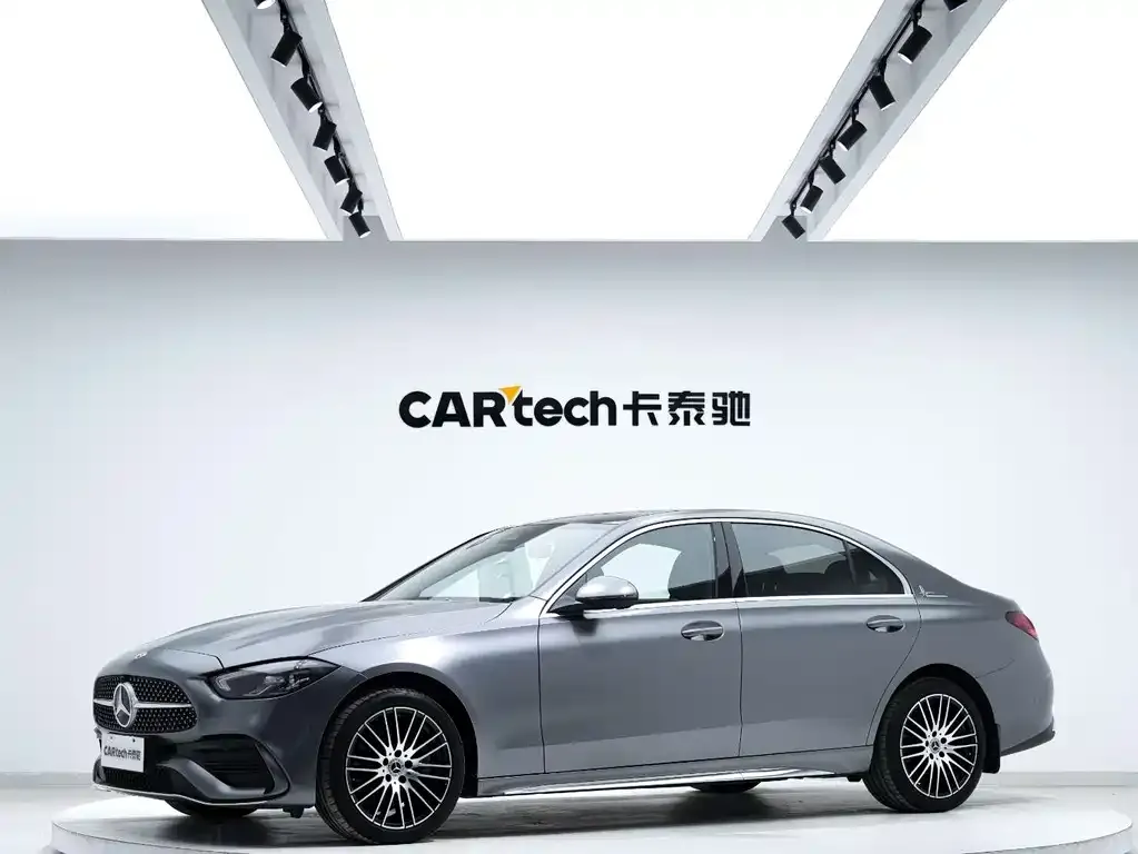 Mercedes-Benz C-Class — фото 1