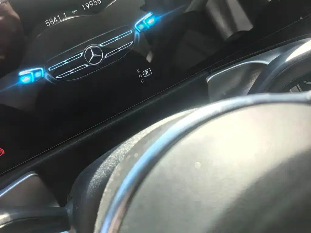 Mercedes-Benz GLB 2023 из CN, фото 2