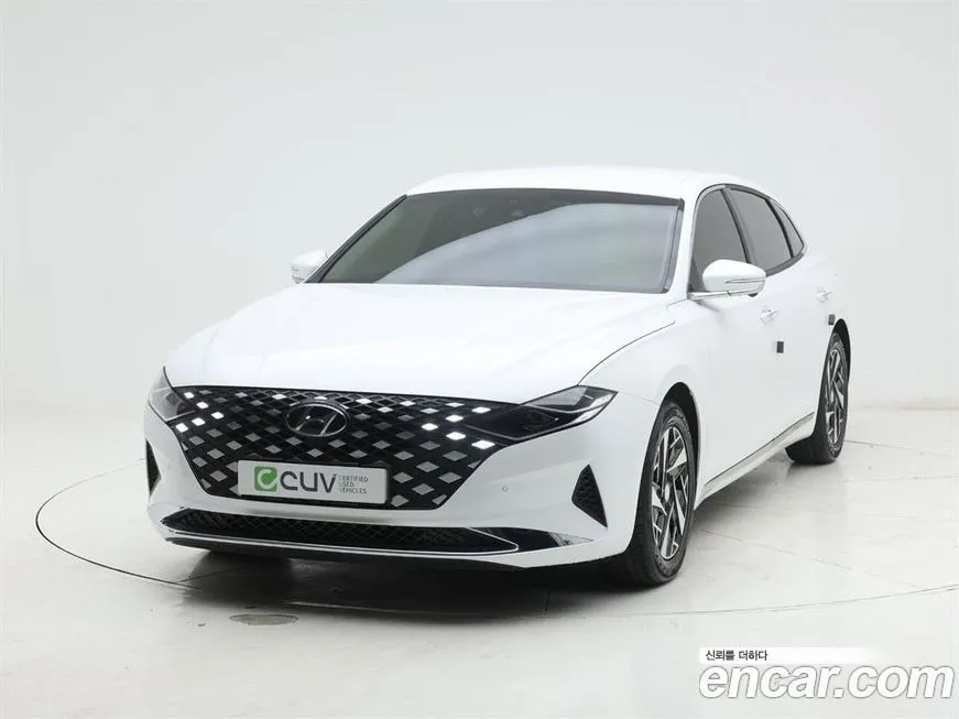 Hyundai Grandeur — фото 1