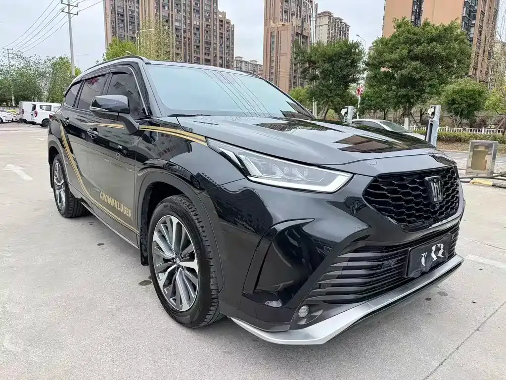 Toyota Crown Kluger 2025 из CN, фото 2