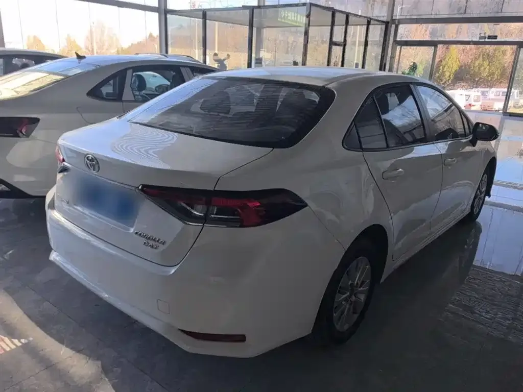 Toyota Corolla 2024 из CN, фото 7