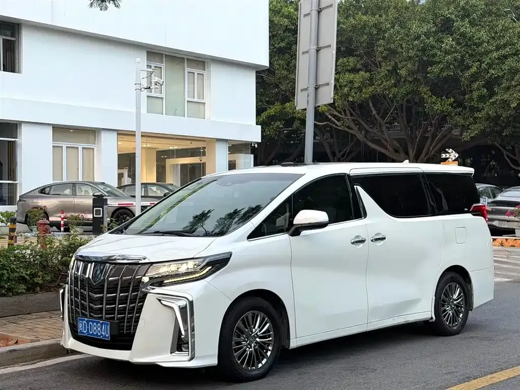 Toyota Alphard 2021 из CN, фото 1