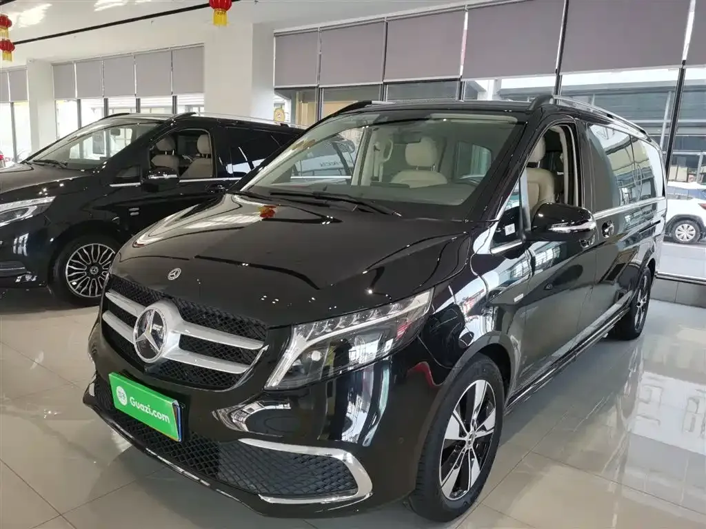 Mercedes-Benz V-Class 2023 из CN, фото 1