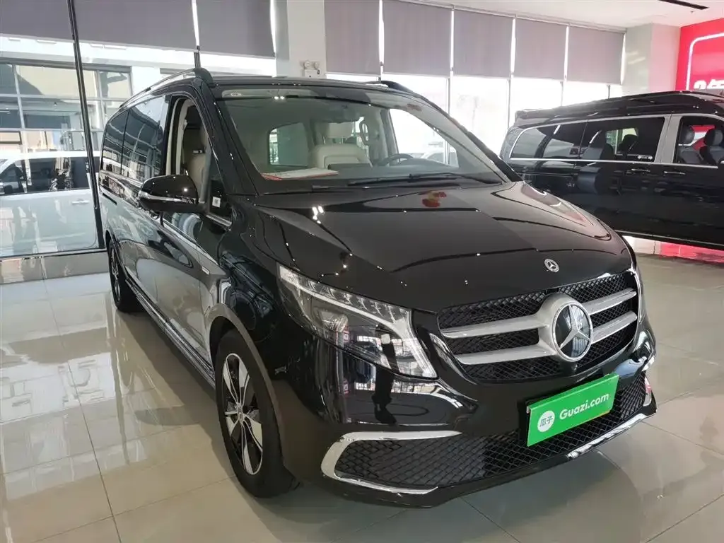 Mercedes-Benz V-Class 2023 из CN, фото 4
