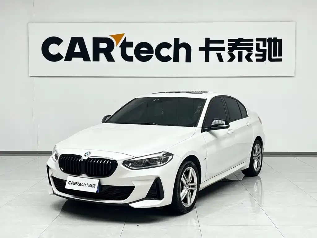BMW 1 Series 2021 из CN, фото 1