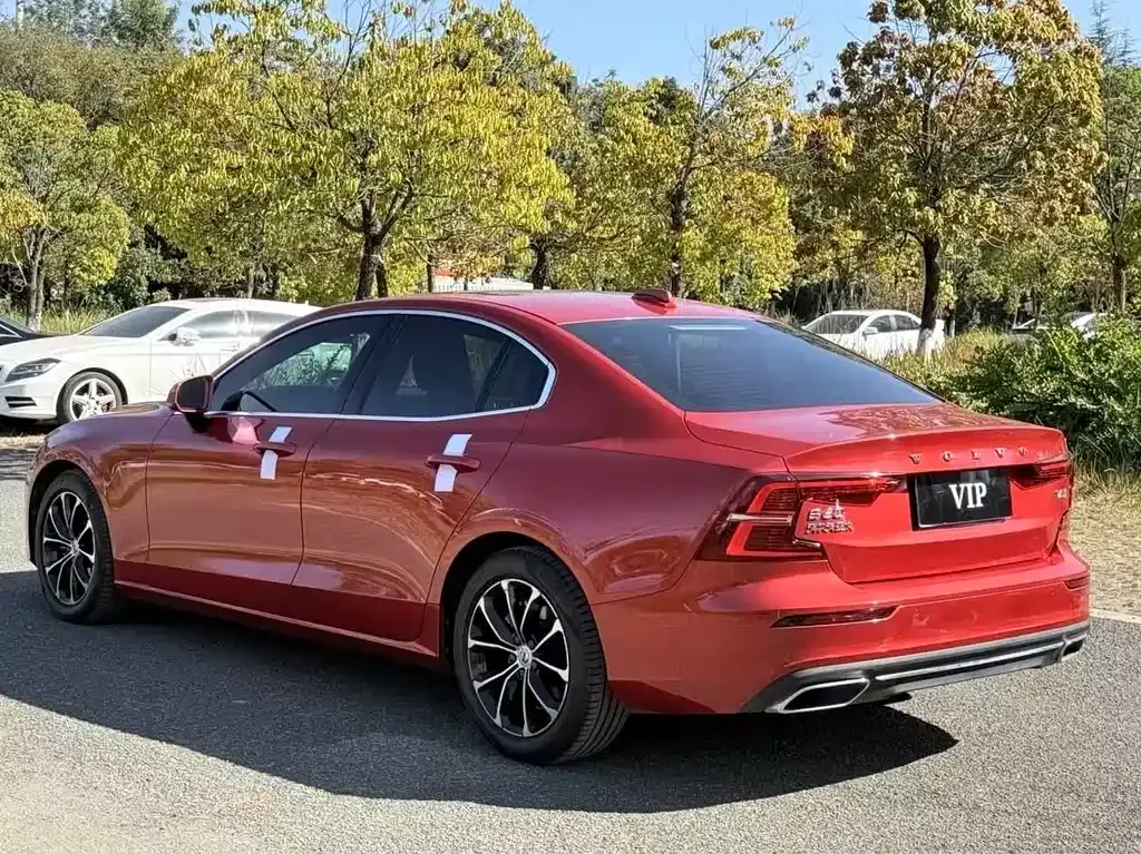 Volvo S60 2021 из CN, фото 6