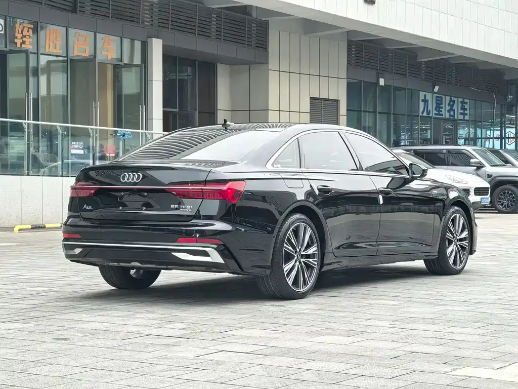 Audi A6L — фото 5