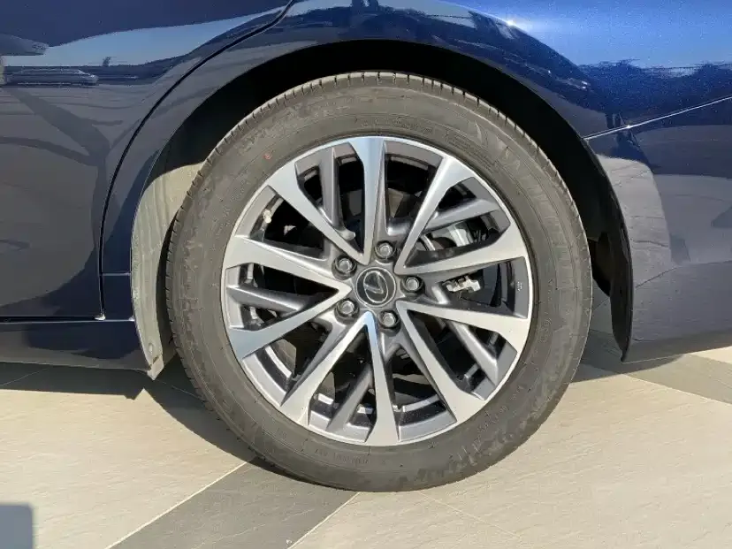 Lexus ES 2024 из CN, фото 7