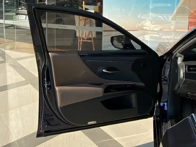 Lexus ES 2024 из CN, фото 8