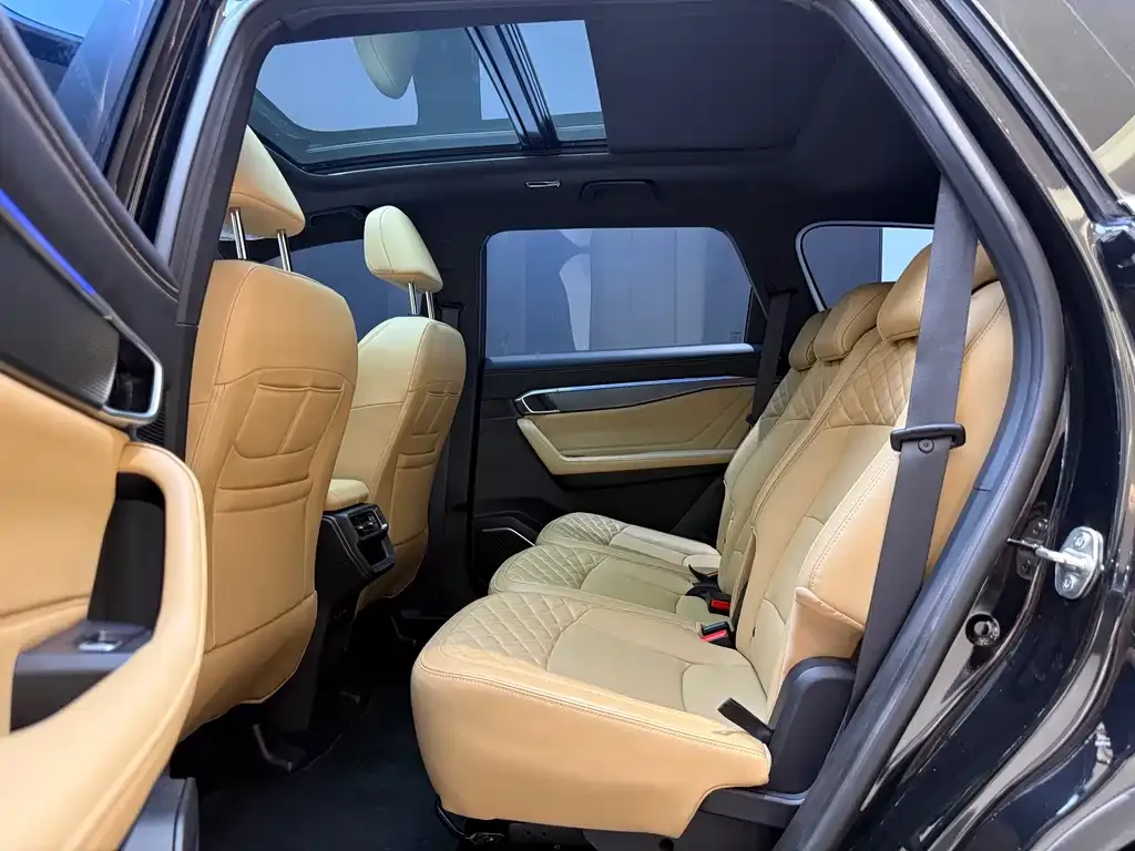 Geely Haoyue L 2023 из CN, фото 5