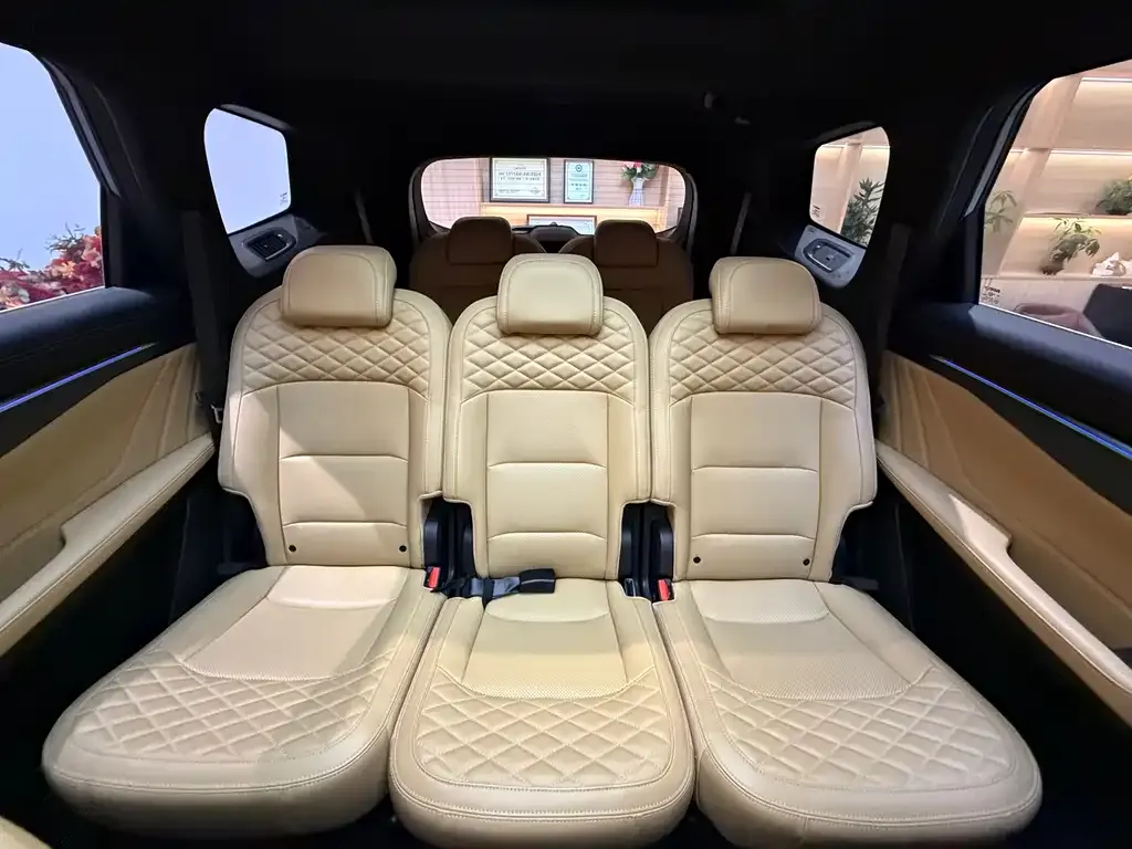 Geely Haoyue L 2023 из CN, фото 8