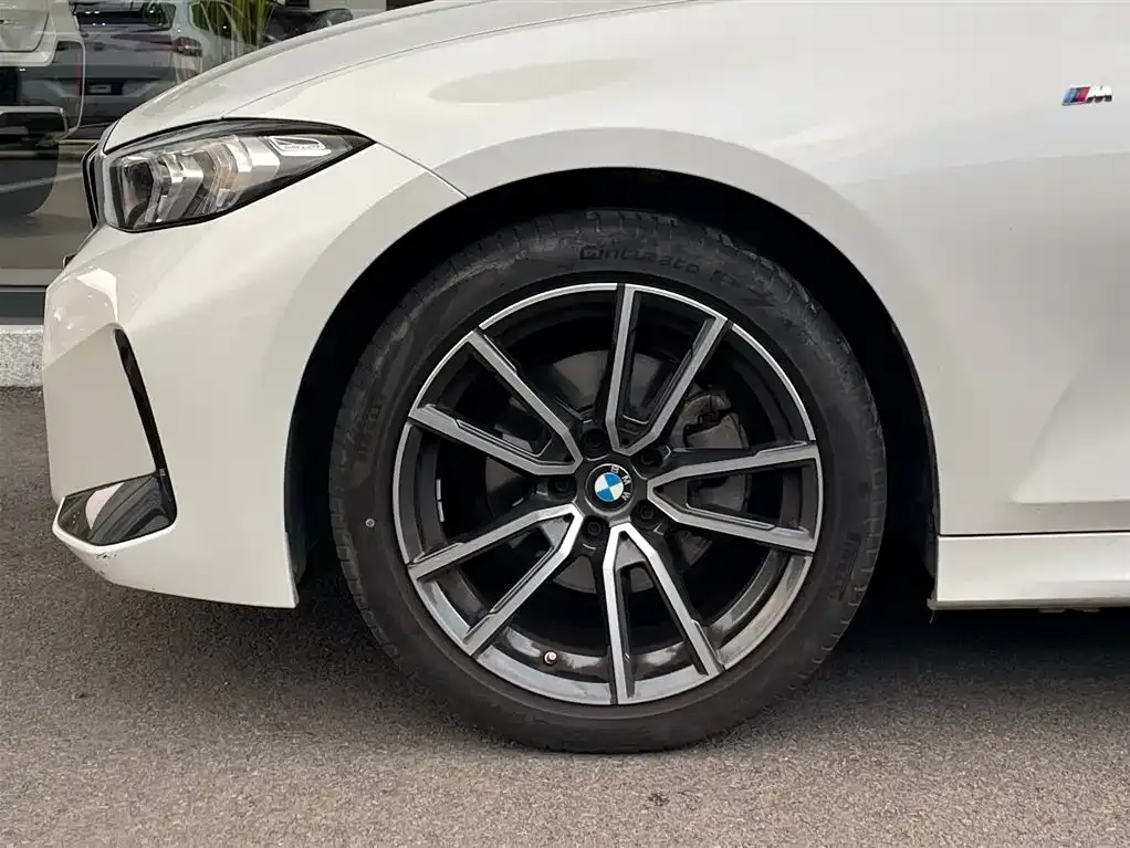 BMW 3 Series 2024 из CN, фото 6