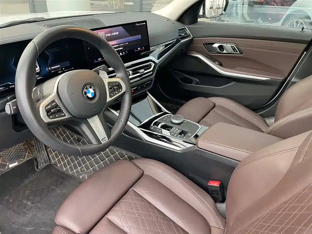 BMW 3 Series 2024 из CN, фото 8