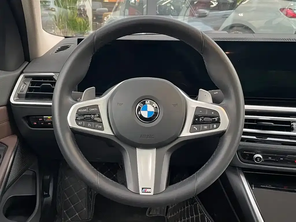 BMW 3 Series 2024 из CN, фото 9