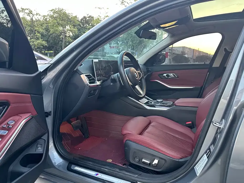 BMW 3 Series 2023 из CN, фото 4