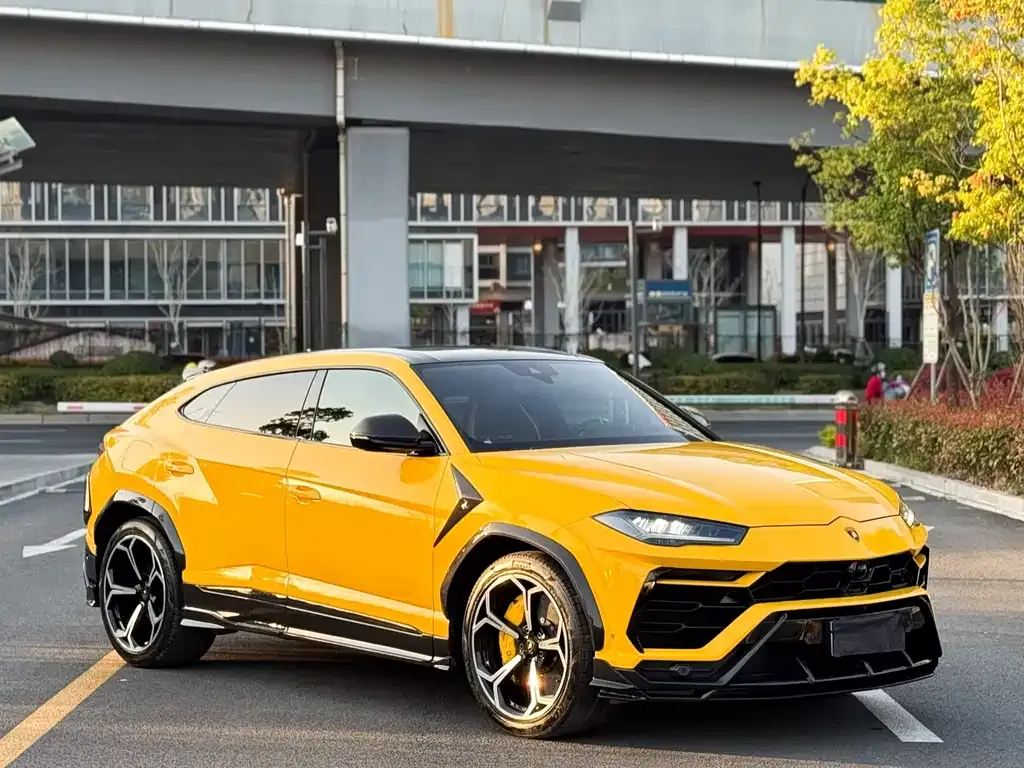 Lamborghini Urus 2022 из CN, фото 2