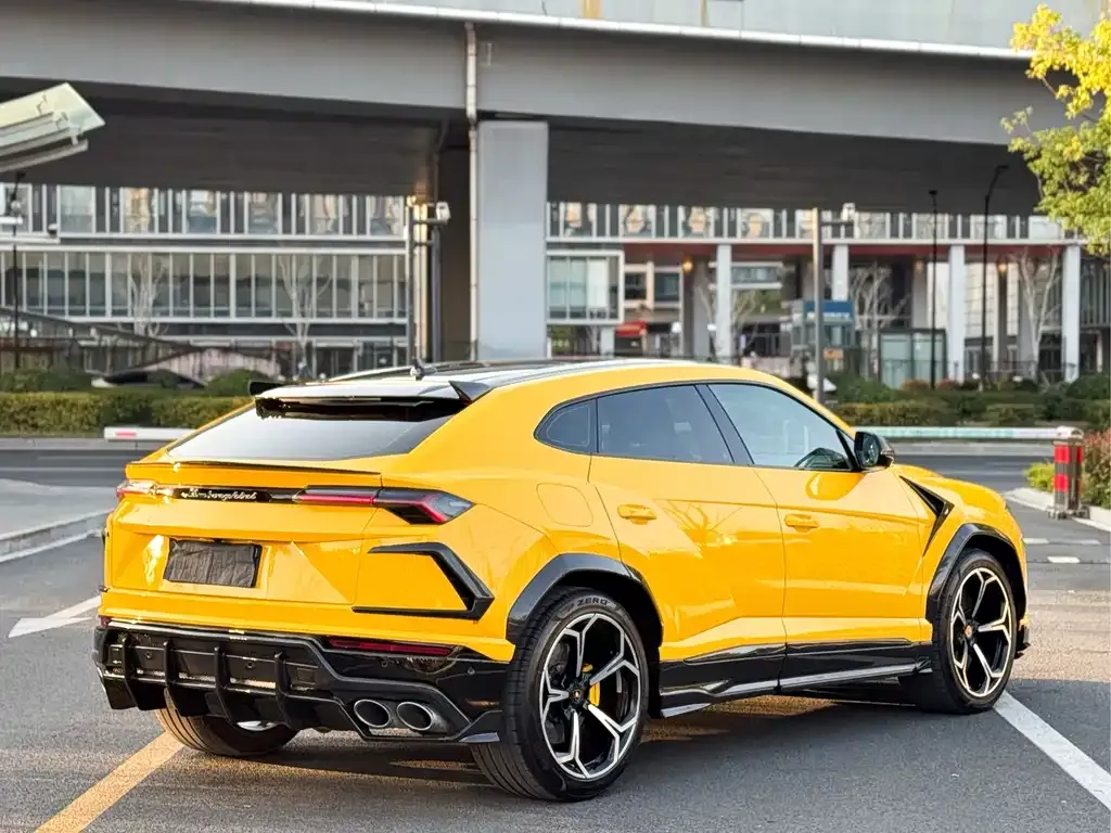 Lamborghini Urus 2022 из CN, фото 6