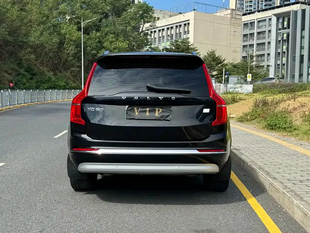 Volvo XC90 PHEV 2022 из CN, фото 8