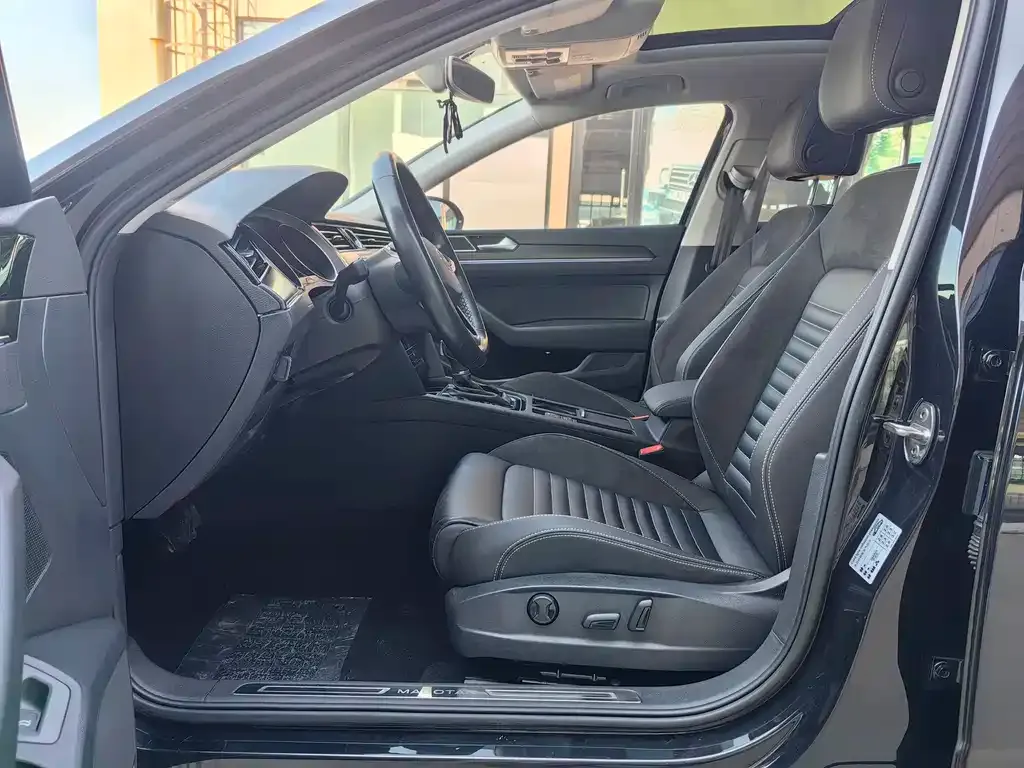 Volkswagen Magotan 2021 из CN, фото 5