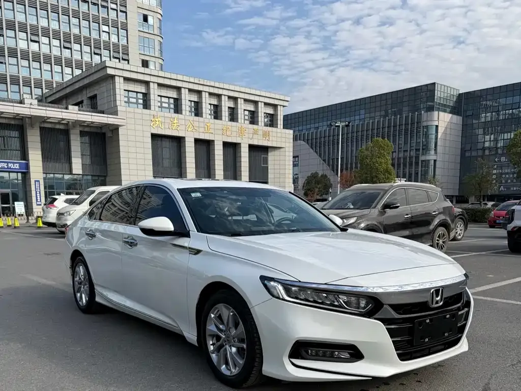 Honda Accord — фото 2