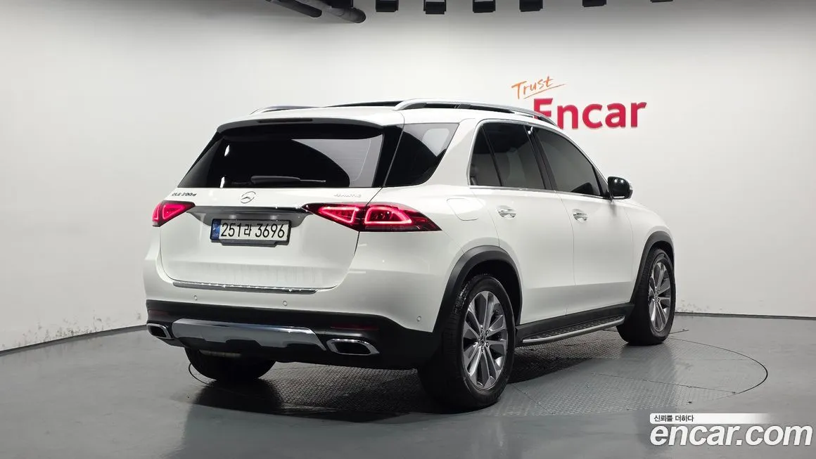Mercedes-Benz GLE-Class — фото 2