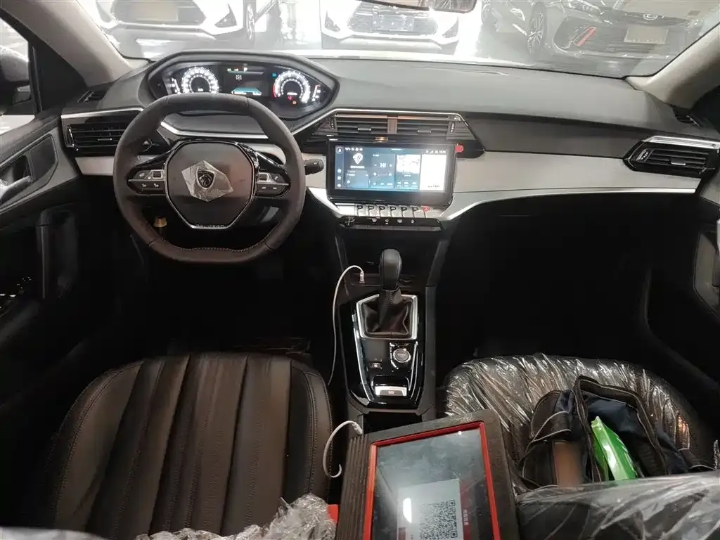 Peugeot 408 2025 из CN, фото 10
