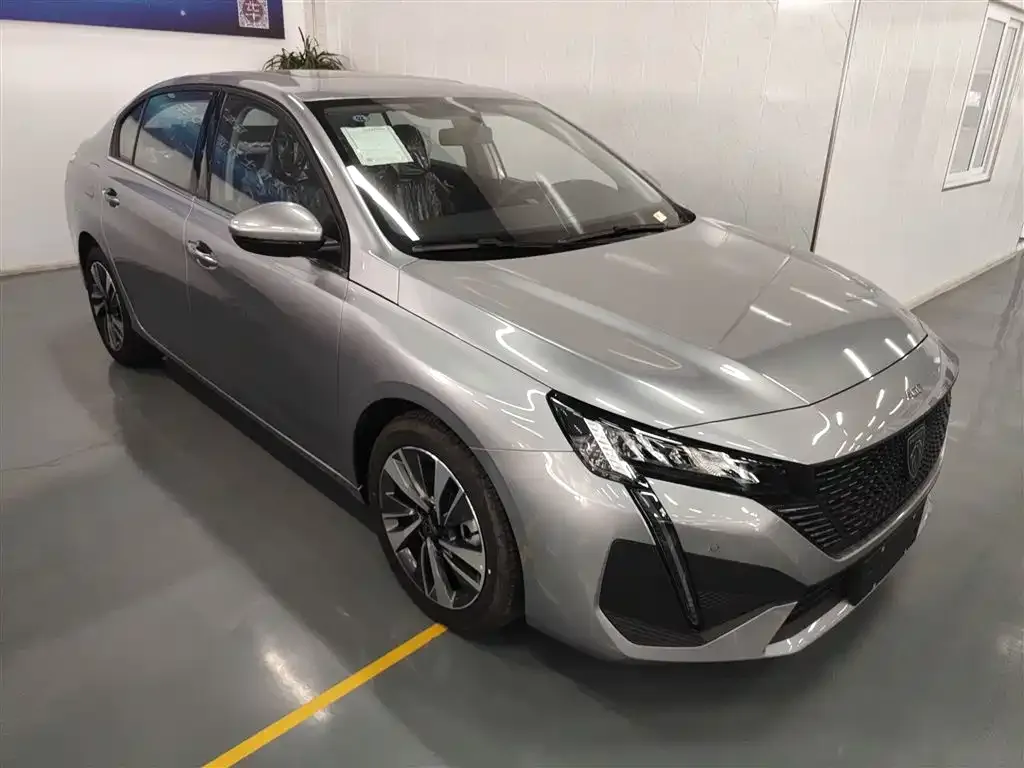 Peugeot 408 2025 из CN, фото 4