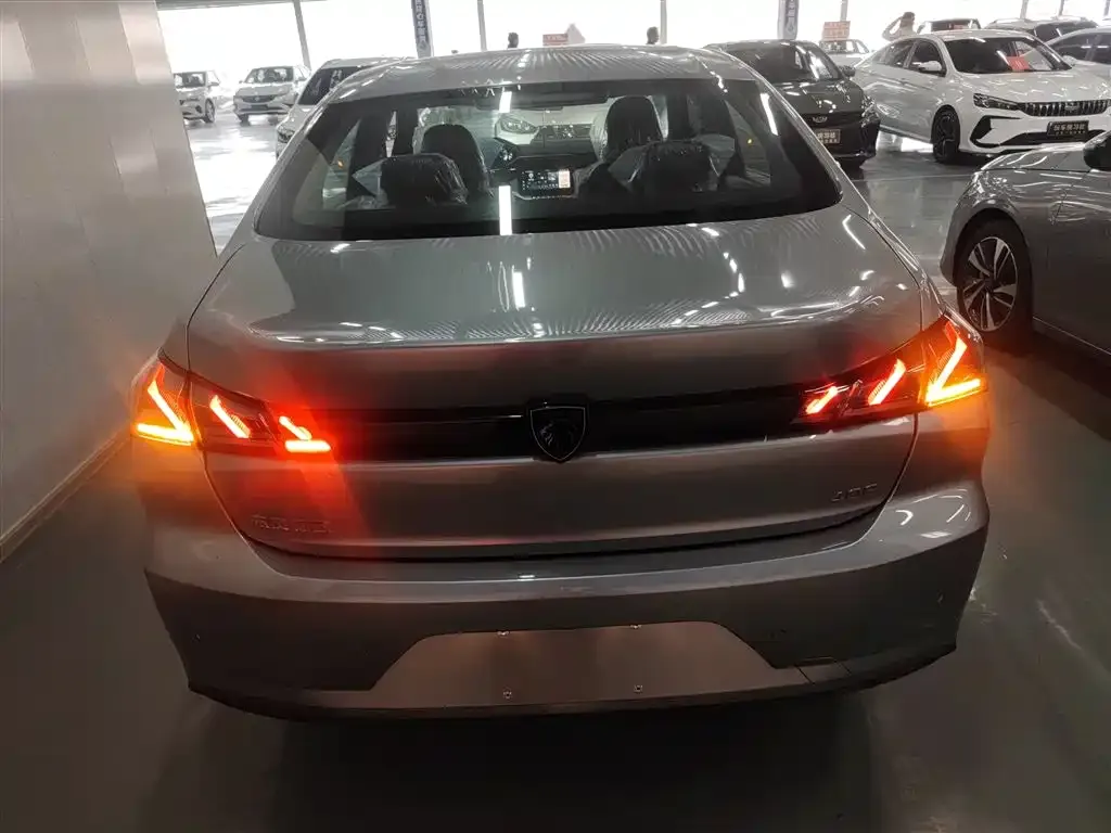 Peugeot 408 2025 из CN, фото 6