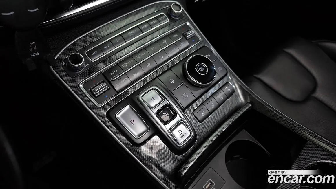 Hyundai Santafe — фото 9