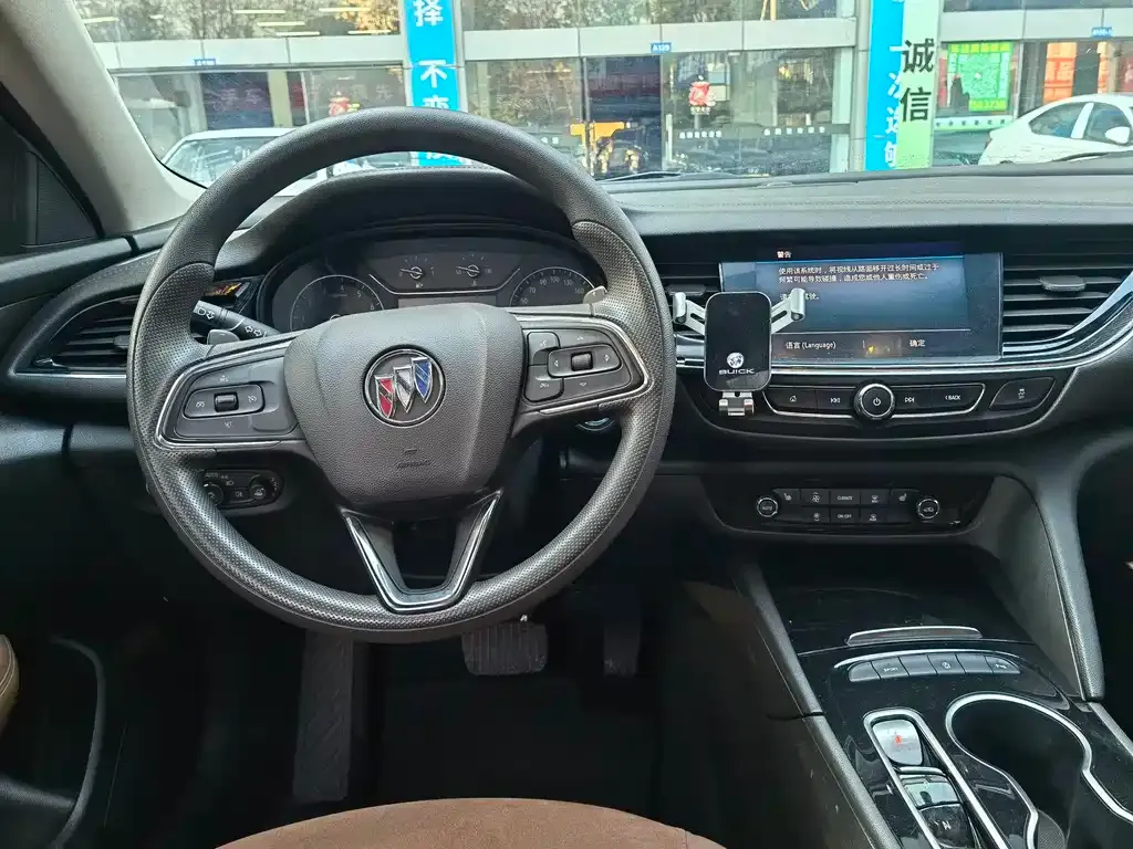 Buick Regal — фото 9