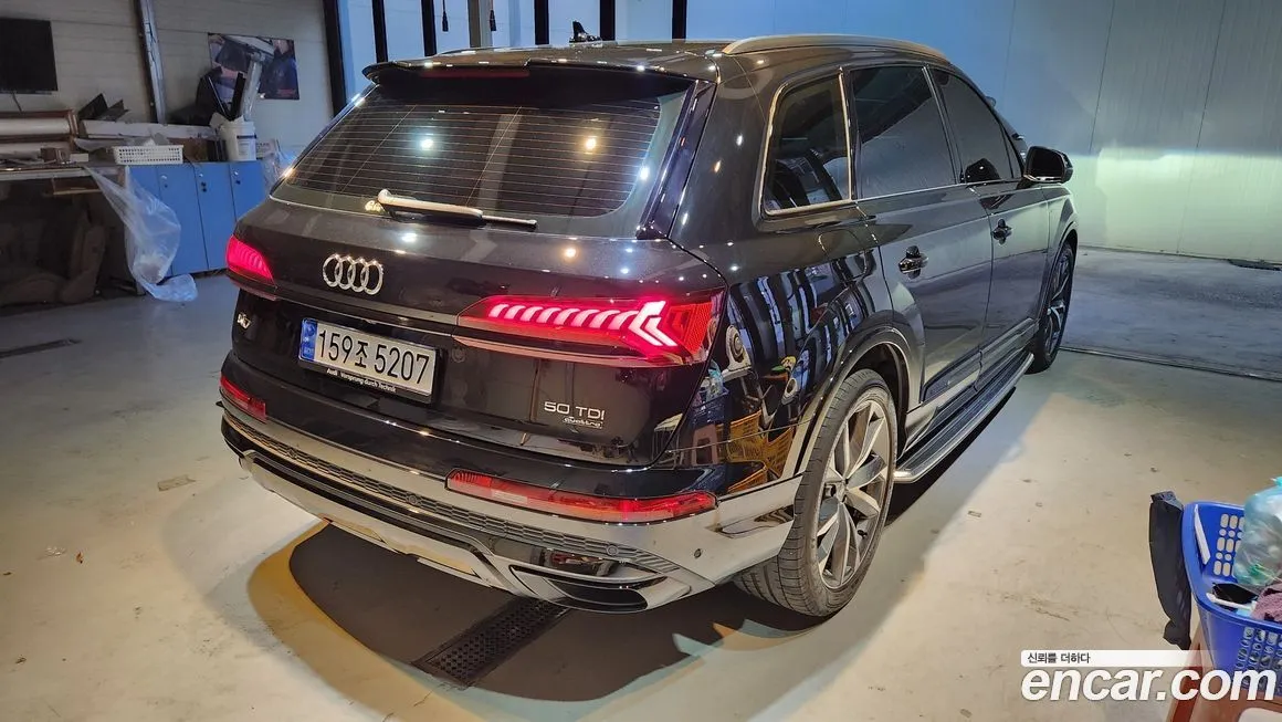 Audi Q7 — фото 5