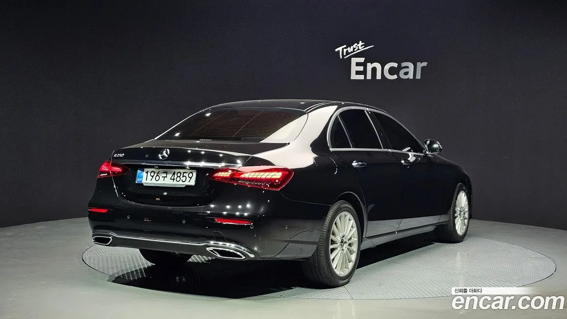 Mercedes-Benz E-Class 2021 из KR, фото 2