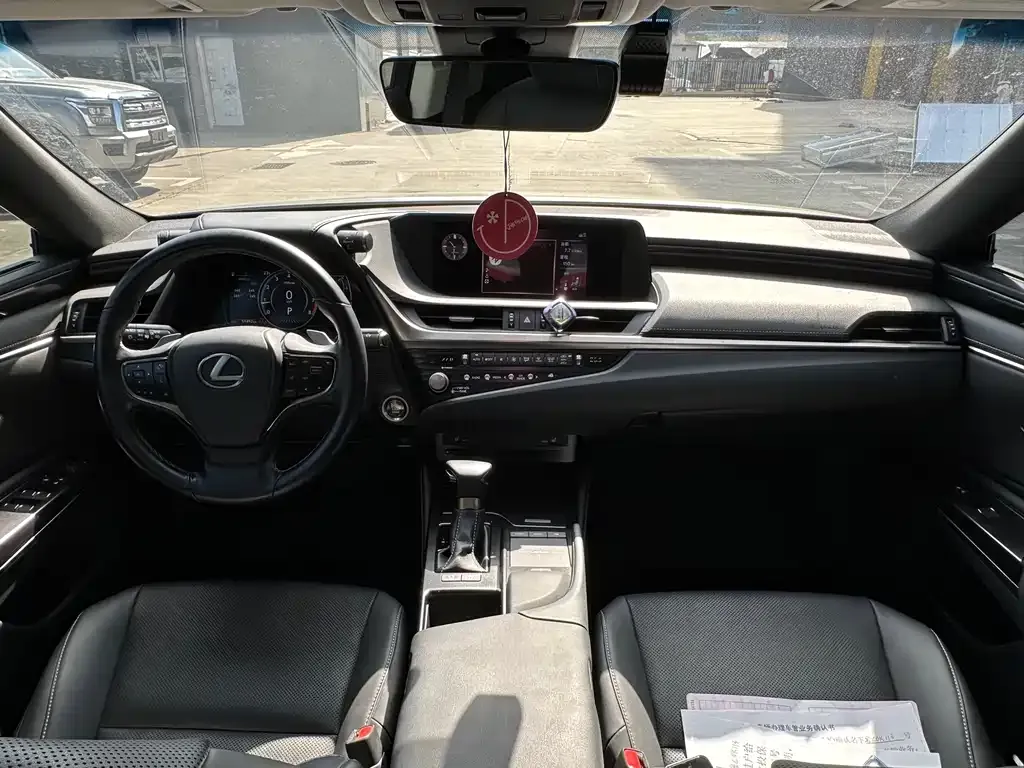 Lexus ES 2021 из CN, фото 5