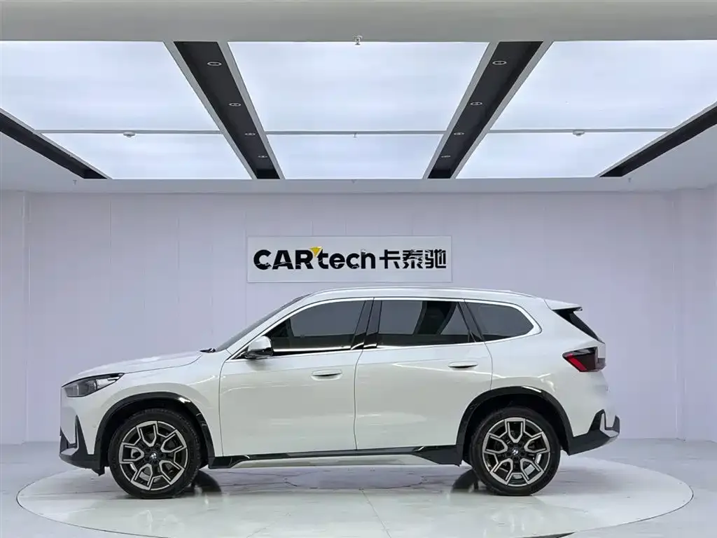 BMW X1 — фото 2