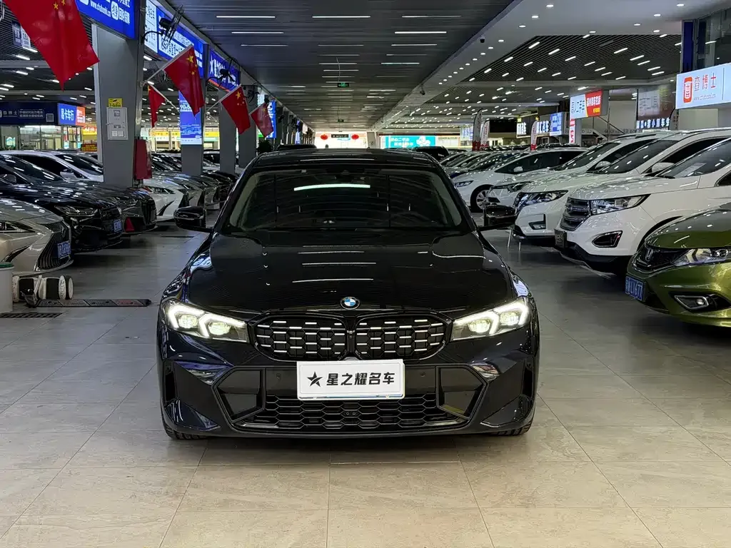 BMW 3 Series 2024 из CN, фото 2