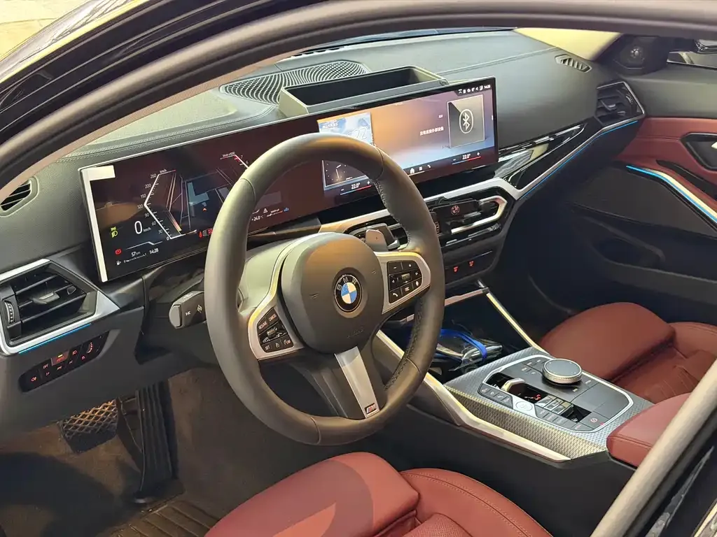 BMW 3 Series 2024 из CN, фото 9