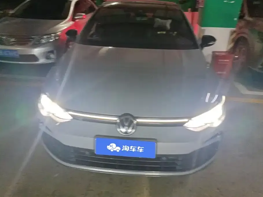 Volkswagen Golf 2021 из CN, фото 2