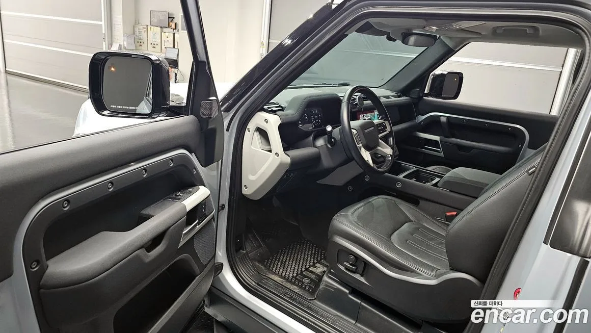 Land Rover Defender 2022 из KR, фото 10