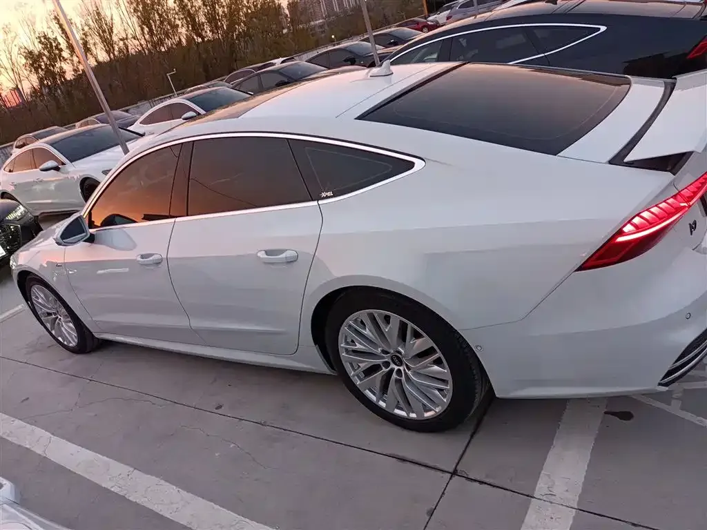 Audi A7 — фото 5