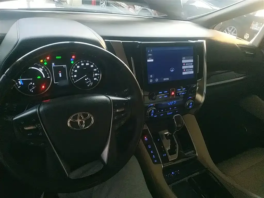 Toyota Alphard 2022 из CN, фото 10