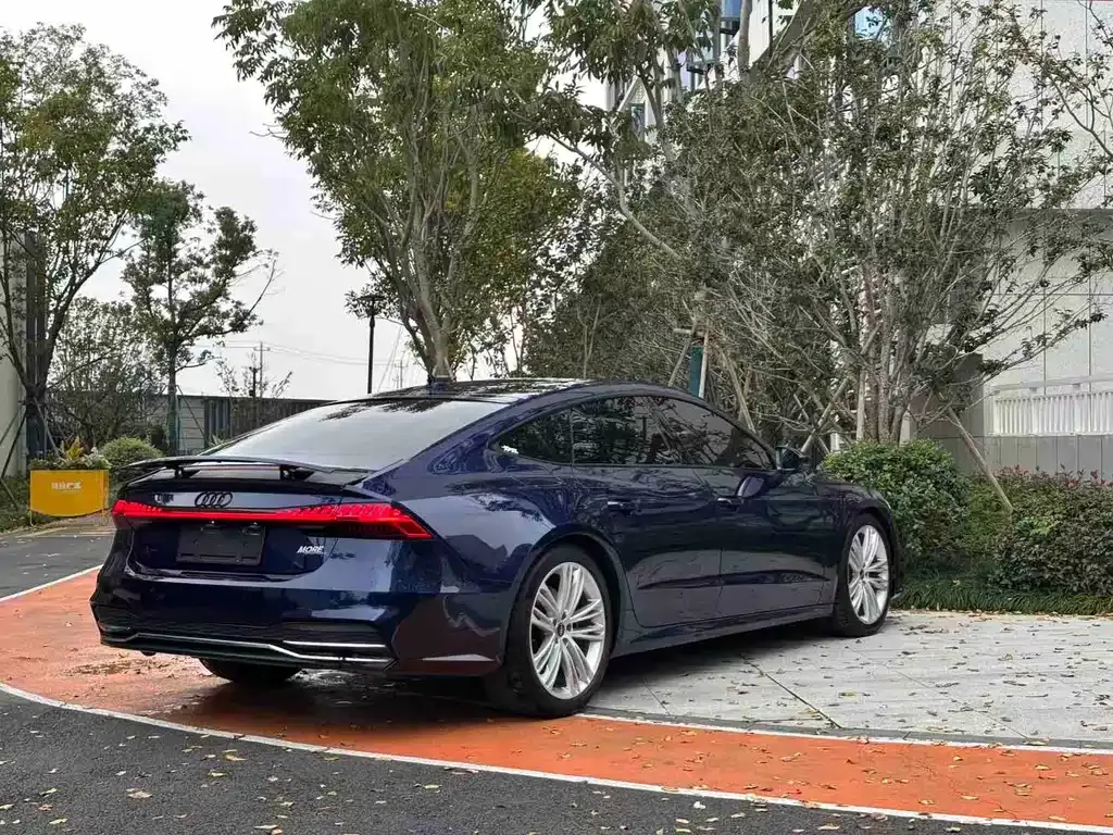 Audi A7 2021 из CN, фото 10