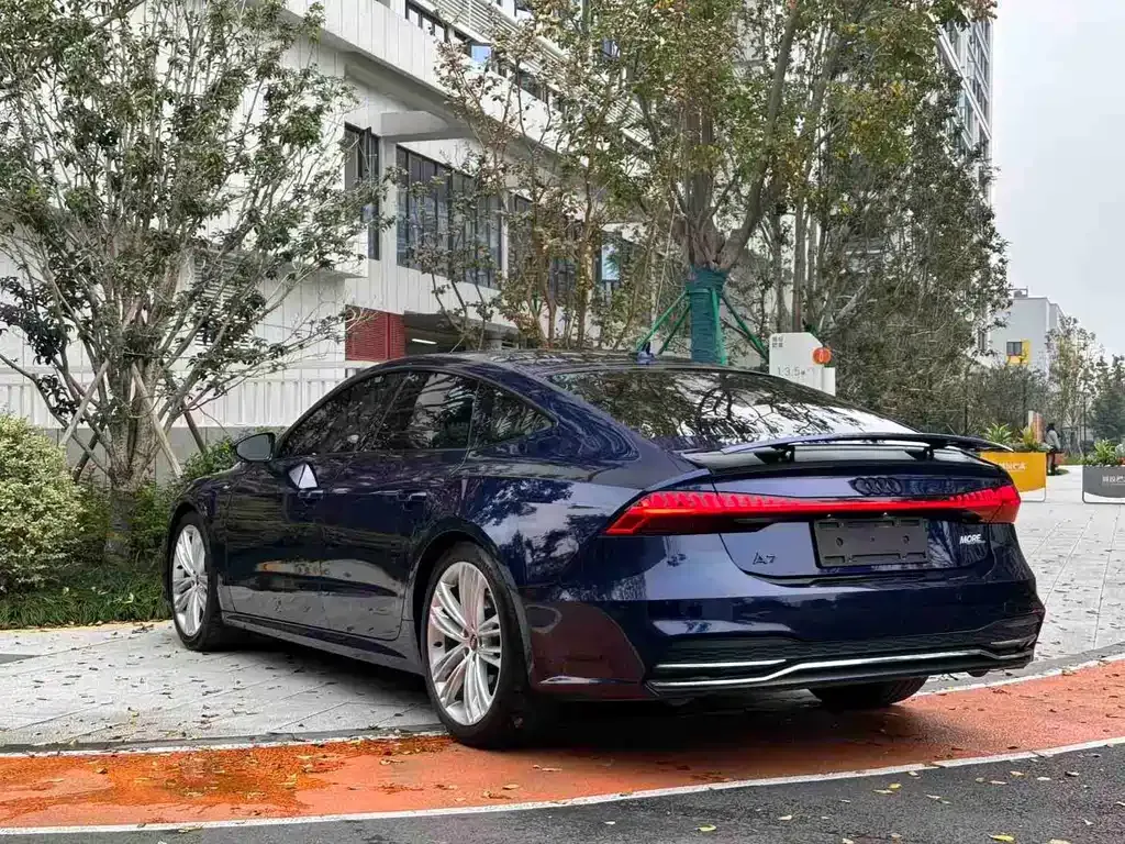 Audi A7 2021 из CN, фото 8