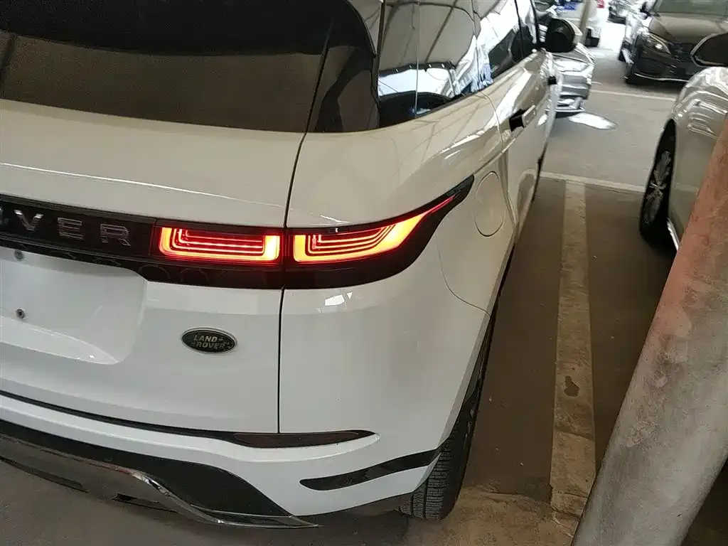 Land Rover Evoque 2023 из CN, фото 8