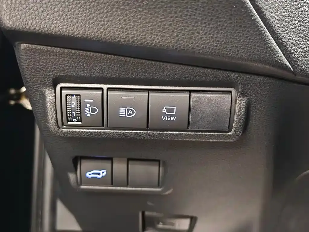 Toyota Frontlander 2023 из CN, фото 8