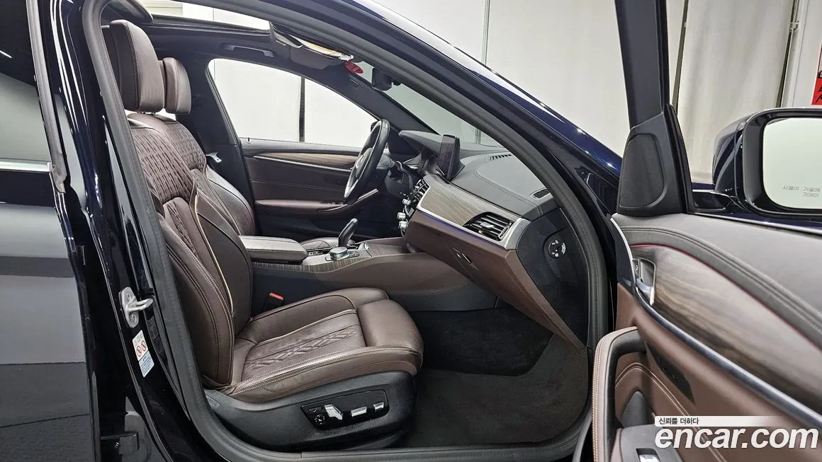 BMW 5-Series 2021 из KR, фото 10