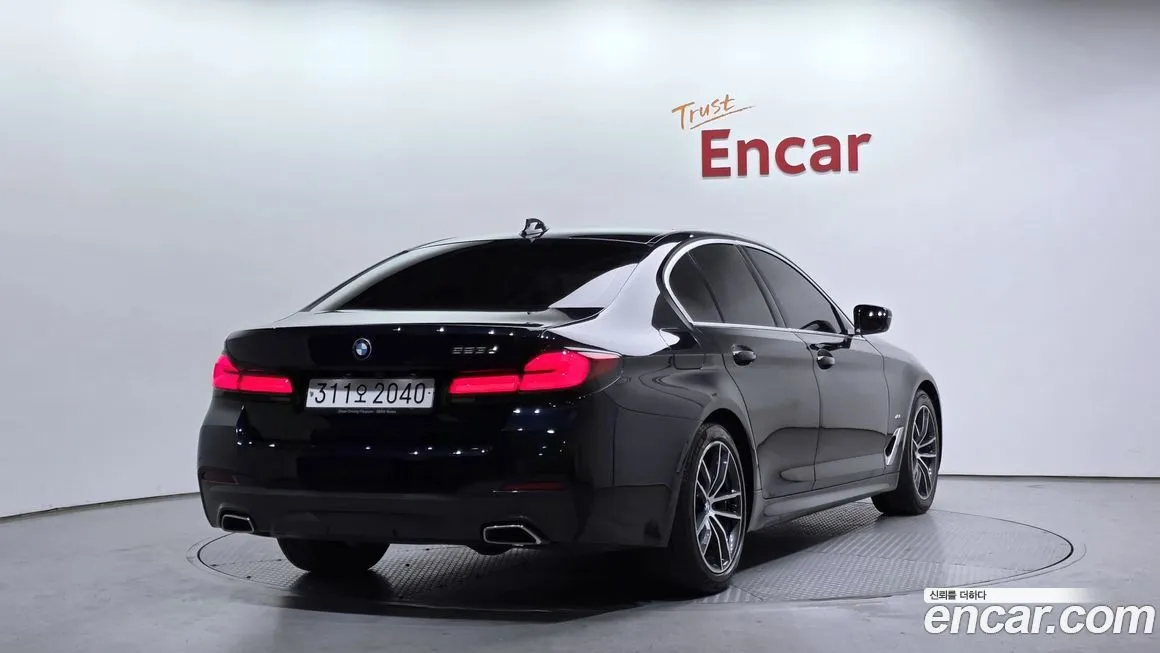 BMW 5-Series 2021 из KR, фото 2
